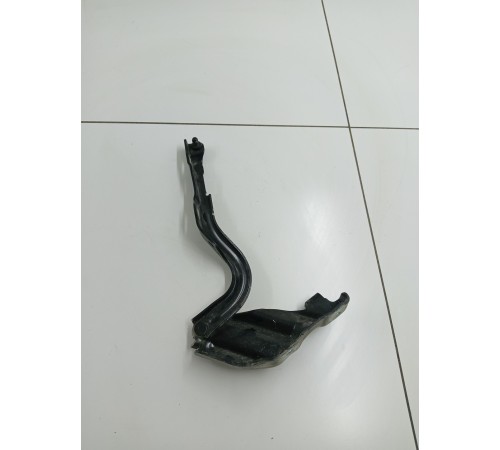 Петля капота левая