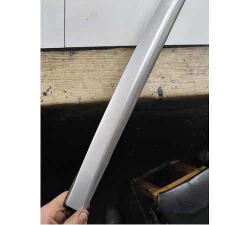 Рейлинг крыши правый