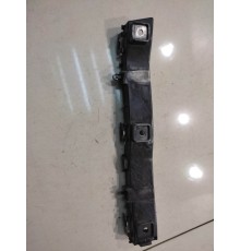 Кронштейн заднего бампера (левый)