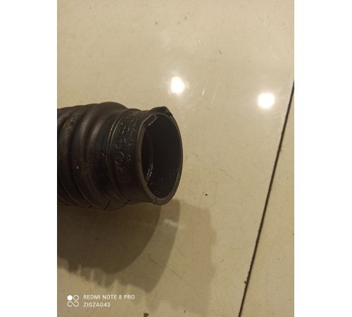 Патрубок воздушного фильтра