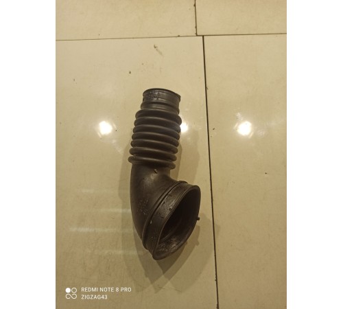 Патрубок воздушного фильтра