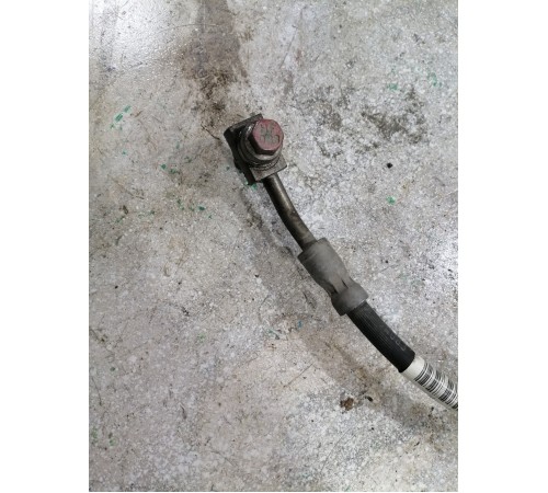 Тормозной шланг передний правый