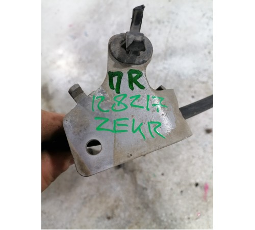 Тормозной шланг передний правый