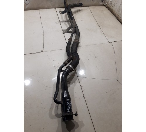 Горловина топливного бака