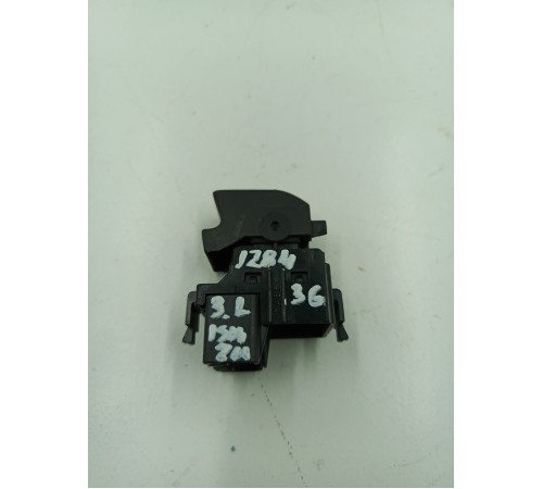 Кнопка стеклоподъемника