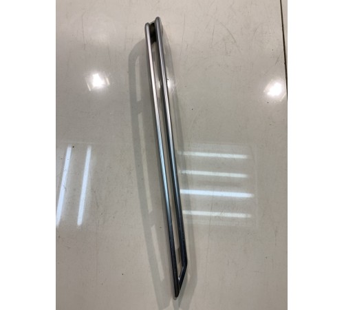 Молдинг решётки радиатора