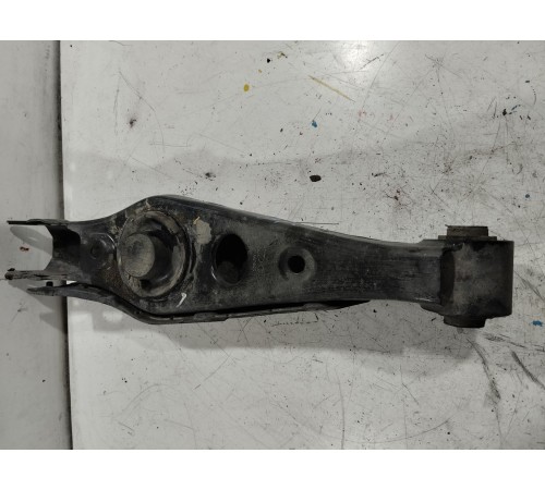 Рычаг подвески задний правый нижний