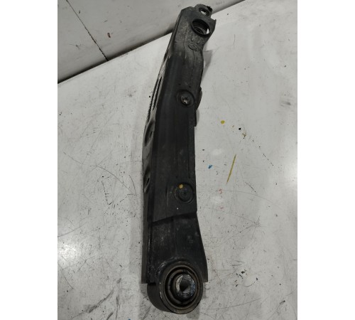 Рычаг подвески задний правый нижний