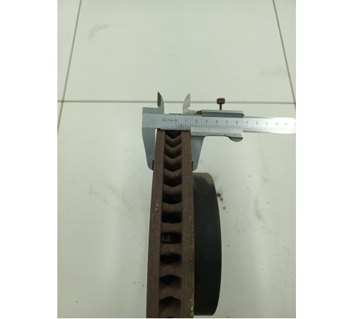 Тормозной диск передний