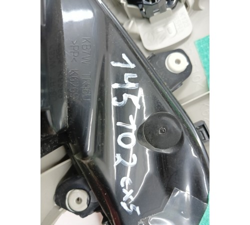 Обшивка стойки передняя правая