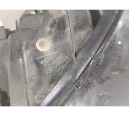 Фонарь задний правый