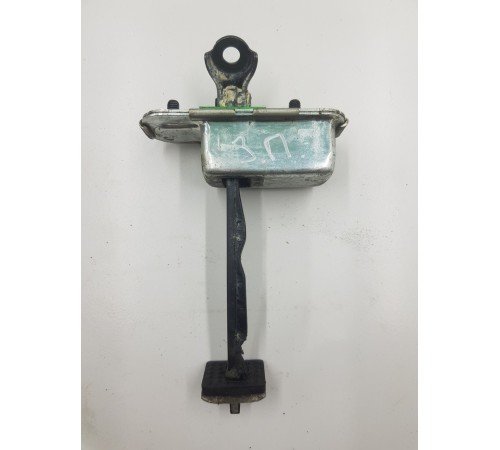 Ограничитель двери задний правый