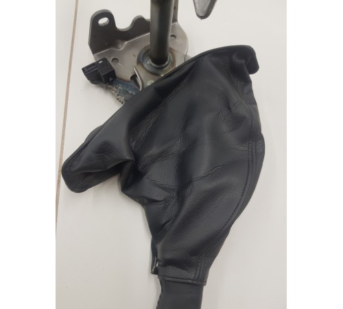 Рычаг ручного тормоза (ручник)