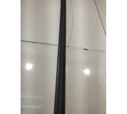 Уплотнитель стекла(передний правый наружний)