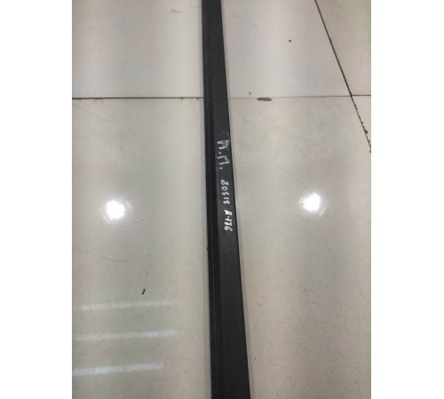 Уплотнитель стекла(передний правый наружний)