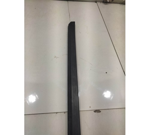 Уплотнитель стекла(передний правый наружний)