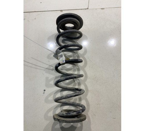 Пружина подвески передняя