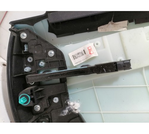 Обшивка двери задняя правая