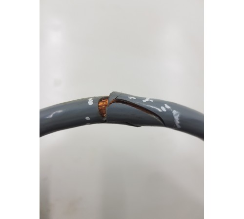 Электропроводка провод выключателя АКБ