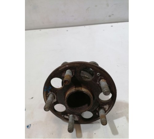 Ступица задняя левая