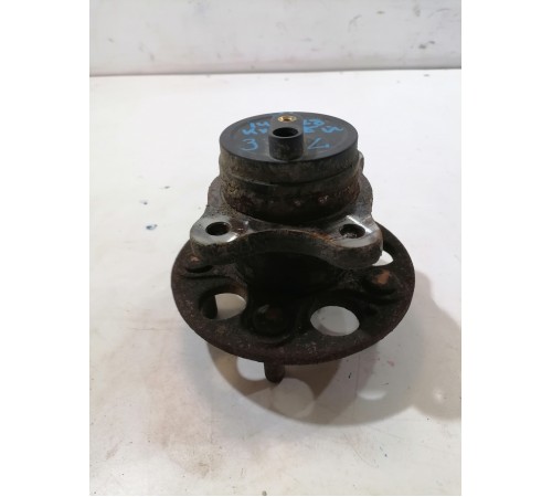 Ступица задняя левая