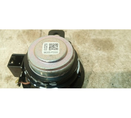 Динамик в торпеду средний левый