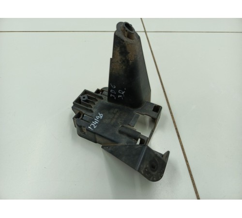 Кронштейн крепление датчика слепых зон задний правый