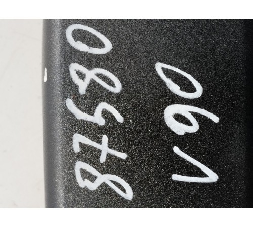 Ответная часть ремня безопасности задняя