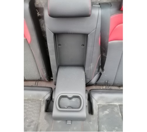 Задний ряд сидений