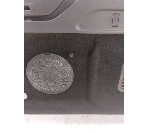 Обшивка багажника (задняя левая)