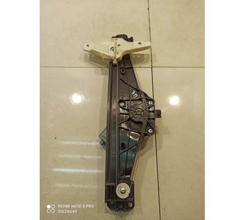 Стеклоподъёмник (задний, правый)