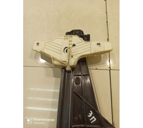 Стеклоподъёмник (задний, правый)