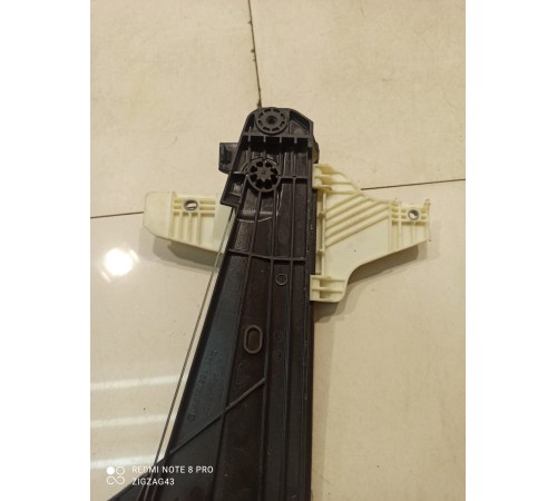 Стеклоподъёмник (задний, правый)