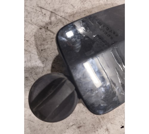 Лючок топливного бака