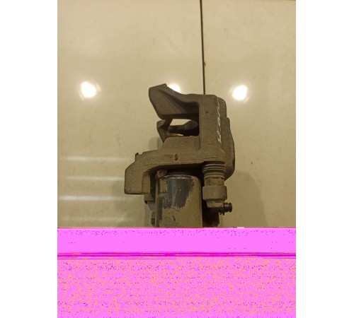 Суппорт(задний правый)