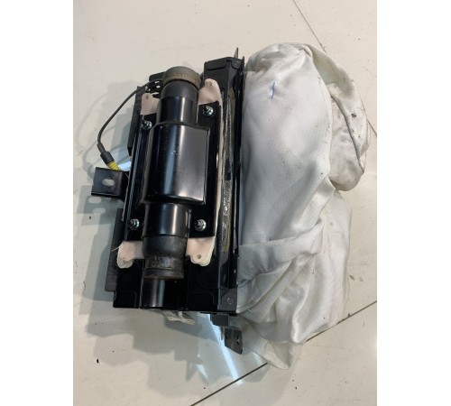 Подушка безопасности пассажира