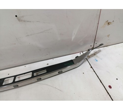 Накладка крышки багажника