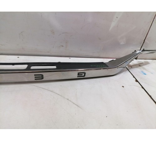 Накладка крышки багажника