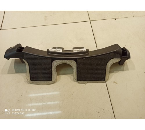 Пластик(обшивка) багажника