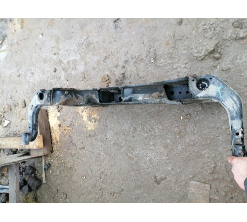 Балка подвески передняя (подрамник)