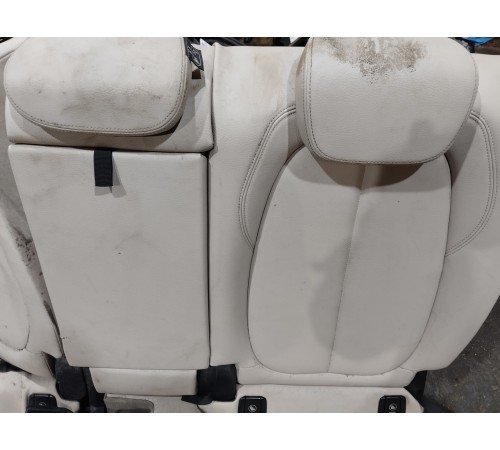 Задний ряд сидений