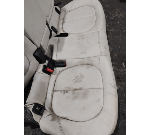 Задний ряд сидений