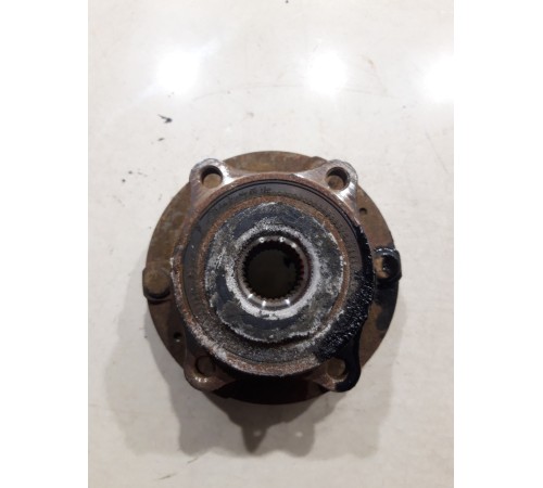 Ступица передняя левая