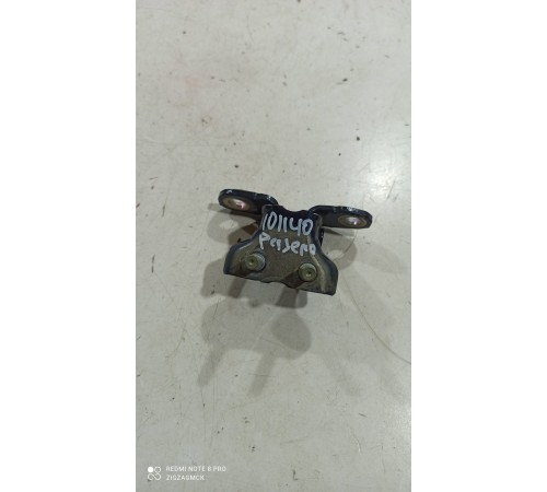 Петля двери(задняя левая верхняя)