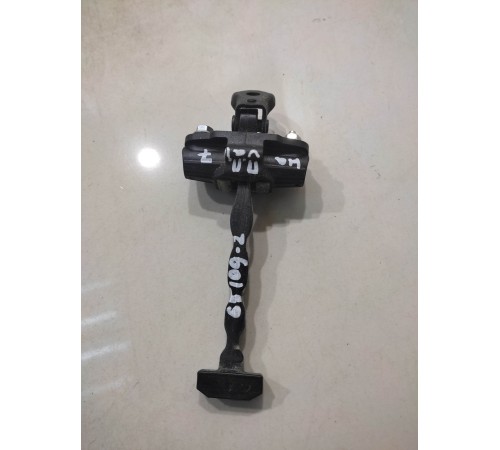 Ограничитель двери (передний, левый)