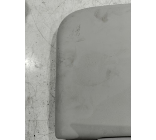 Крышка откидная ящика центральной консоли