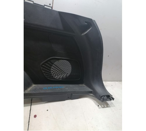 Обшивка багажника правая