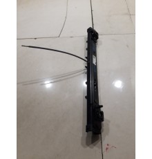 Направляющая (салазки) переднего левого сиденья правая