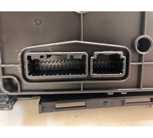 Блок управления климатом(передний)