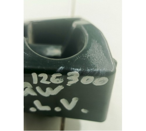 Кронштейн заднего бампера левый верхний